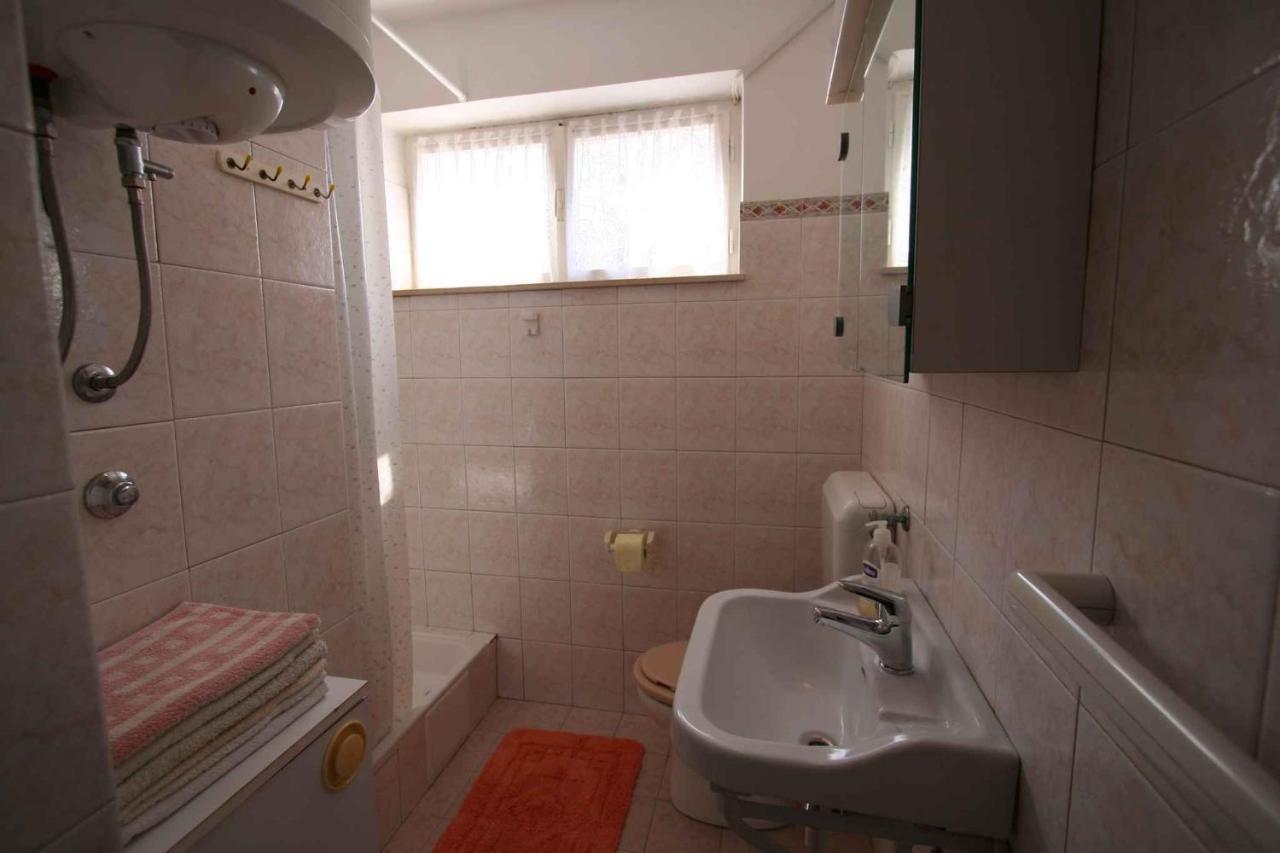 Apartment In Silo/Insel Krk 14533 Luaran gambar